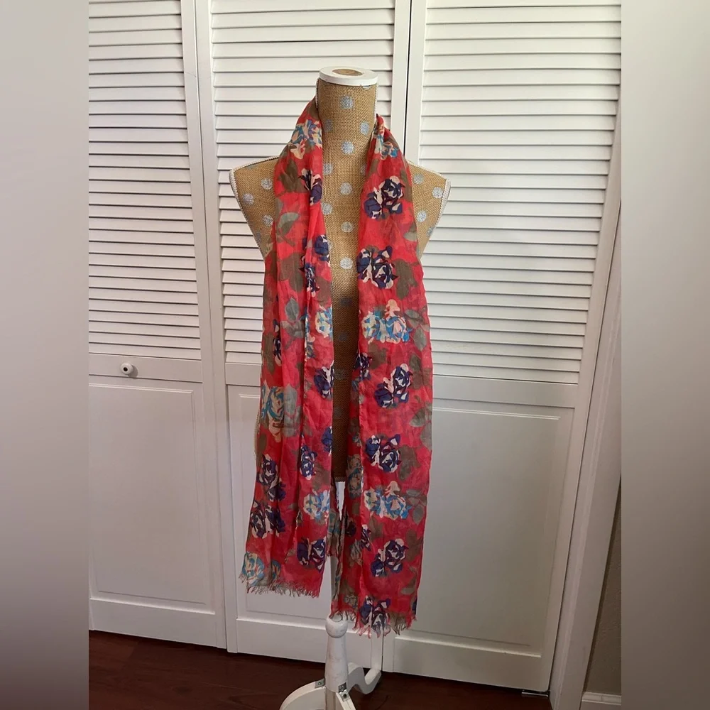 Wonderful floral summer scarf wrap